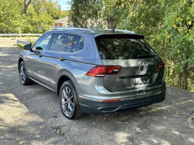 Серый Фольксваген Тигуан, объемом двигателя 2 л и пробегом 29 тыс. км за 10300 $, фото 5 на Automoto.ua