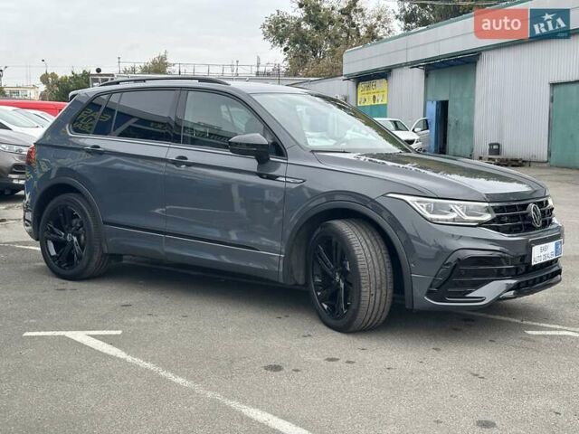 Серый Фольксваген Тигуан, объемом двигателя 1.98 л и пробегом 47 тыс. км за 38990 $, фото 4 на Automoto.ua