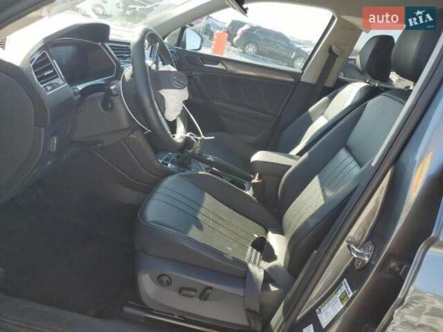 Серый Фольксваген Тигуан, объемом двигателя 2 л и пробегом 53 тыс. км за 11900 $, фото 7 на Automoto.ua