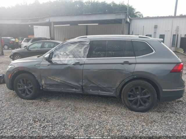 Сірий Фольксваген Тігуан, об'ємом двигуна 2 л та пробігом 37 тис. км за 12500 $, фото 8 на Automoto.ua