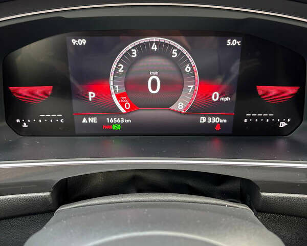 Серый Фольксваген Тигуан, объемом двигателя 2 л и пробегом 17 тыс. км за 30000 $, фото 32 на Automoto.ua