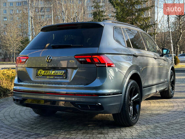 Серый Фольксваген Тигуан, объемом двигателя 2 л и пробегом 17 тыс. км за 29500 $, фото 6 на Automoto.ua