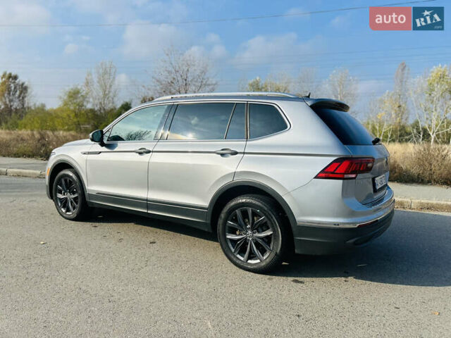 Сірий Фольксваген Тігуан, об'ємом двигуна 1.98 л та пробігом 23 тис. км за 27800 $, фото 5 на Automoto.ua