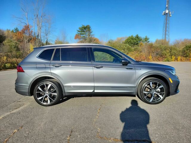 Серый Фольксваген Тигуан, объемом двигателя 2 л и пробегом 24 тыс. км за 23100 $, фото 7 на Automoto.ua