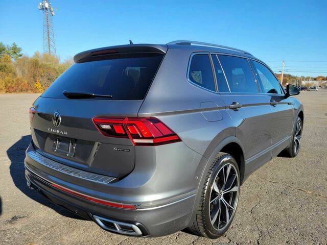 Серый Фольксваген Тигуан, объемом двигателя 2 л и пробегом 24 тыс. км за 23100 $, фото 4 на Automoto.ua