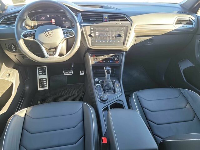 Серый Фольксваген Тигуан, объемом двигателя 2 л и пробегом 24 тыс. км за 23100 $, фото 9 на Automoto.ua