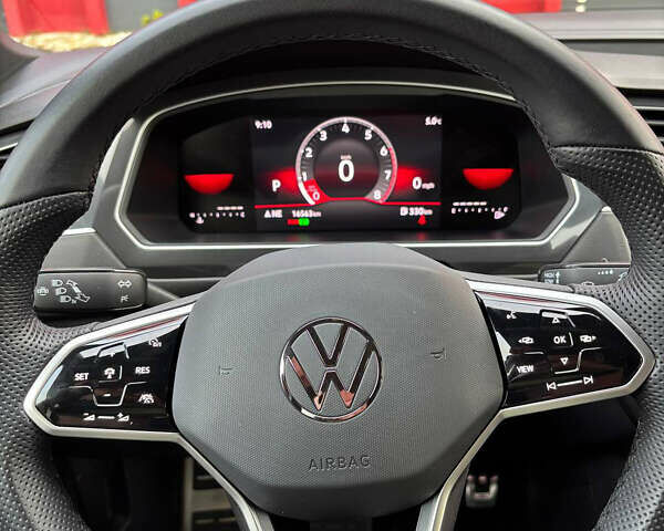 Серый Фольксваген Тигуан, объемом двигателя 2 л и пробегом 17 тыс. км за 30000 $, фото 31 на Automoto.ua