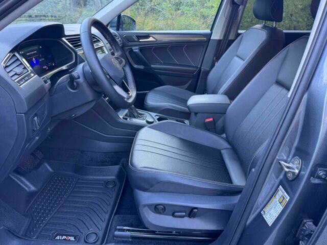 Сірий Фольксваген Тігуан, об'ємом двигуна 2 л та пробігом 19 тис. км за 14000 $, фото 8 на Automoto.ua