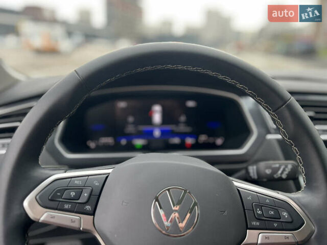 Серый Фольксваген Тигуан, объемом двигателя 1.98 л и пробегом 19 тыс. км за 29300 $, фото 30 на Automoto.ua