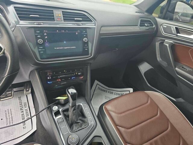 Серый Фольксваген Тигуан, объемом двигателя 0 л и пробегом 40 тыс. км за 14000 $, фото 5 на Automoto.ua