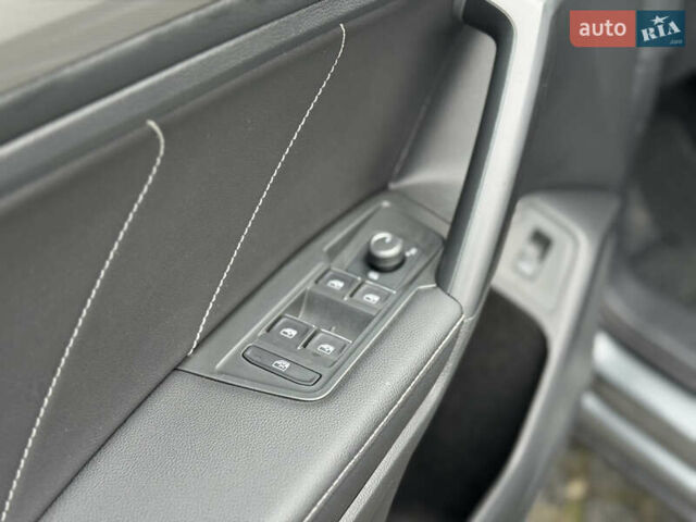 Серый Фольксваген Тигуан, объемом двигателя 2 л и пробегом 36 тыс. км за 28900 $, фото 41 на Automoto.ua