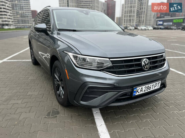 Серый Фольксваген Тигуан, объемом двигателя 1.98 л и пробегом 19 тыс. км за 29300 $, фото 3 на Automoto.ua