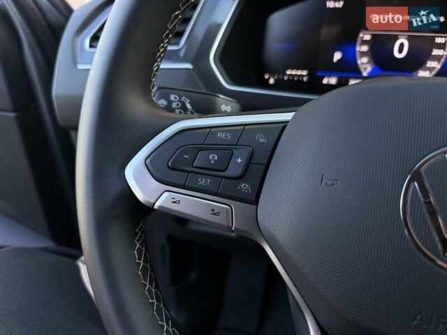 Серый Фольксваген Тигуан, объемом двигателя 1.98 л и пробегом 2 тыс. км за 25500 $, фото 38 на Automoto.ua