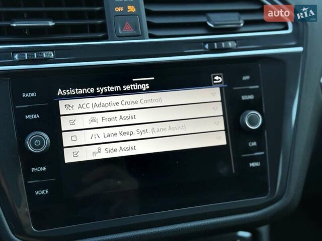 Серый Фольксваген Тигуан, объемом двигателя 1.98 л и пробегом 2 тыс. км за 25500 $, фото 74 на Automoto.ua