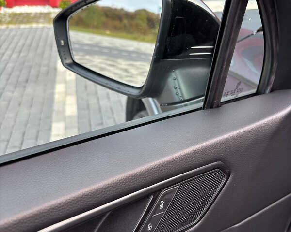 Серый Фольксваген Тигуан, объемом двигателя 2 л и пробегом 17 тыс. км за 30000 $, фото 25 на Automoto.ua