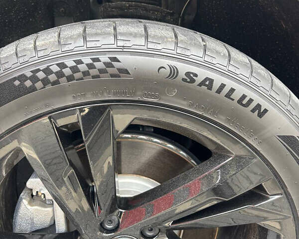 Серый Фольксваген Тигуан, объемом двигателя 2 л и пробегом 17 тыс. км за 30000 $, фото 19 на Automoto.ua