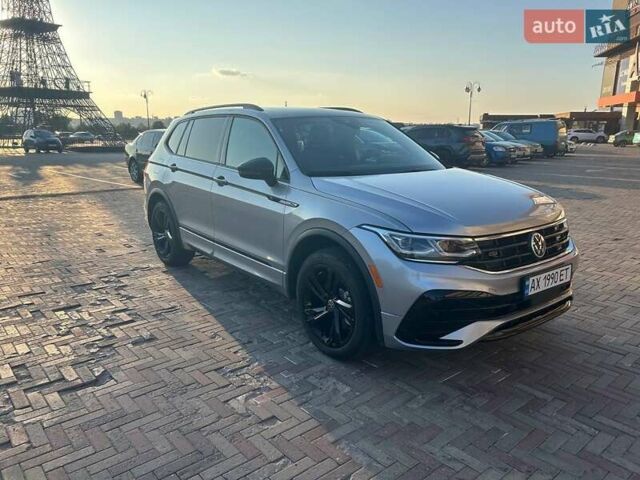 Серый Фольксваген Тигуан, объемом двигателя 1.98 л и пробегом 8 тыс. км за 38500 $, фото 3 на Automoto.ua