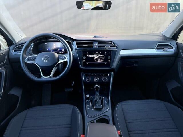 Серый Фольксваген Тигуан, объемом двигателя 1.98 л и пробегом 2 тыс. км за 25500 $, фото 62 на Automoto.ua