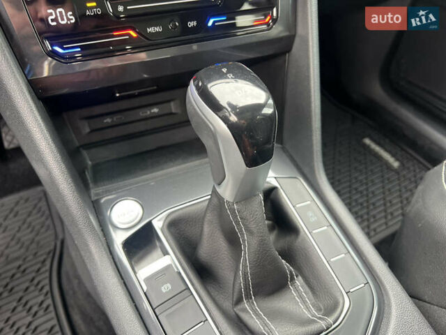 Серый Фольксваген Тигуан, объемом двигателя 1.98 л и пробегом 19 тыс. км за 29300 $, фото 34 на Automoto.ua