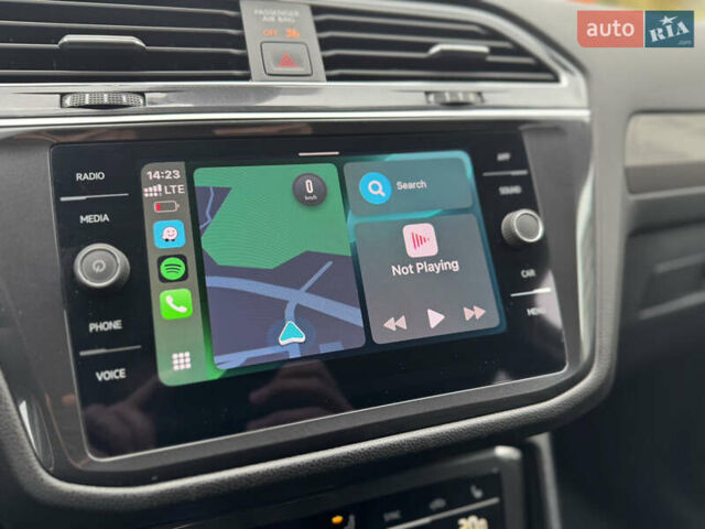 Серый Фольксваген Тигуан, объемом двигателя 2 л и пробегом 36 тыс. км за 28900 $, фото 74 на Automoto.ua