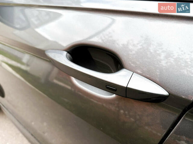 Серый Фольксваген Тигуан, объемом двигателя 2 л и пробегом 18 тыс. км за 28998 $, фото 28 на Automoto.ua