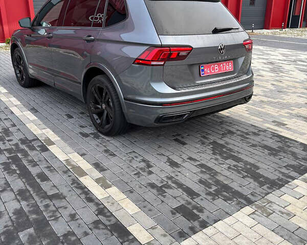 Серый Фольксваген Тигуан, объемом двигателя 2 л и пробегом 17 тыс. км за 30000 $, фото 6 на Automoto.ua