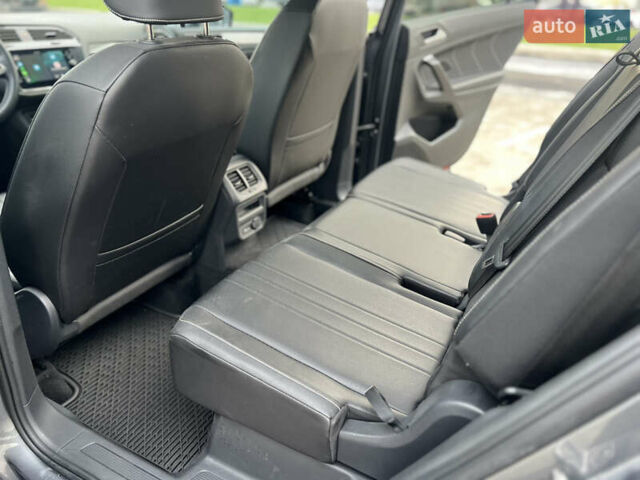 Серый Фольксваген Тигуан, объемом двигателя 1.98 л и пробегом 19 тыс. км за 29300 $, фото 40 на Automoto.ua