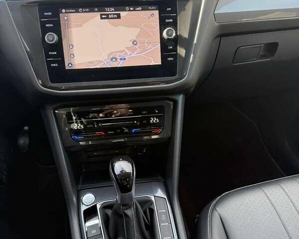 Серый Фольксваген Тигуан, объемом двигателя 1.98 л и пробегом 37 тыс. км за 27999 $, фото 14 на Automoto.ua