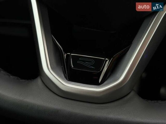 Сірий Фольксваген Тігуан, об'ємом двигуна 2 л та пробігом 2 тис. км за 31500 $, фото 68 на Automoto.ua