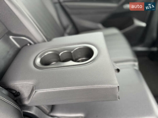 Серый Фольксваген Тигуан, объемом двигателя 2 л и пробегом 36 тыс. км за 28900 $, фото 88 на Automoto.ua