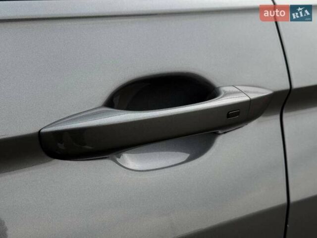 Сірий Фольксваген Тігуан, об'ємом двигуна 2 л та пробігом 2 тис. км за 31500 $, фото 20 на Automoto.ua