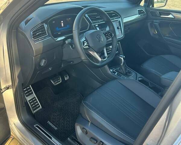 Серый Фольксваген Тигуан, объемом двигателя 1.98 л и пробегом 8 тыс. км за 38500 $, фото 11 на Automoto.ua