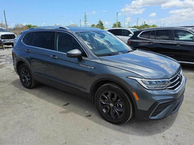 Сірий Фольксваген Тігуан, об'ємом двигуна 2 л та пробігом 60 тис. км за 7900 $, фото 5 на Automoto.ua