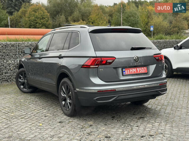 Серый Фольксваген Тигуан, объемом двигателя 2 л и пробегом 36 тыс. км за 28900 $, фото 36 на Automoto.ua