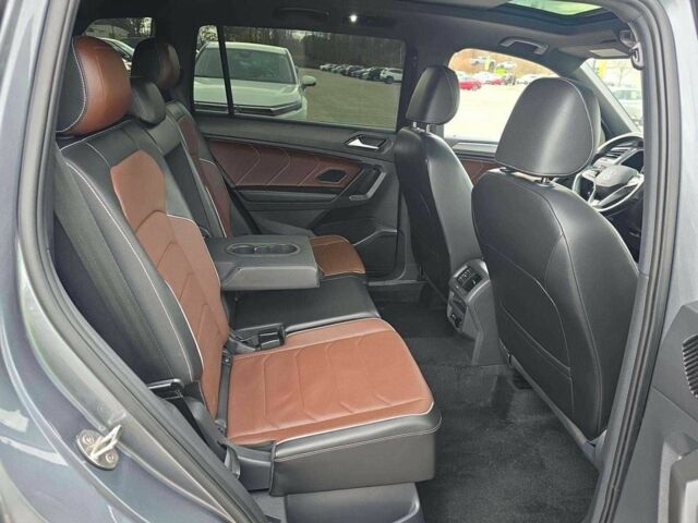 Серый Фольксваген Тигуан, объемом двигателя 0 л и пробегом 40 тыс. км за 14000 $, фото 8 на Automoto.ua