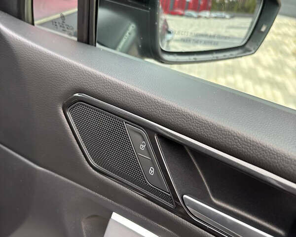 Серый Фольксваген Тигуан, объемом двигателя 2 л и пробегом 17 тыс. км за 30000 $, фото 15 на Automoto.ua