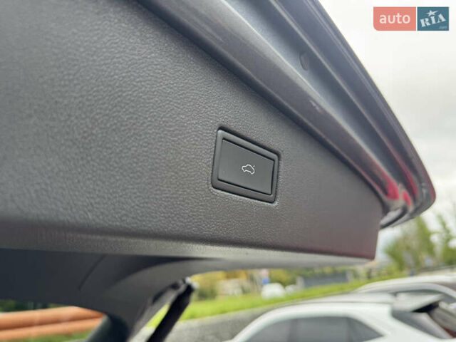 Серый Фольксваген Тигуан, объемом двигателя 2 л и пробегом 36 тыс. км за 28900 $, фото 87 на Automoto.ua