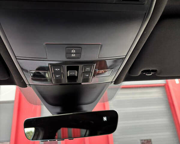 Серый Фольксваген Тигуан, объемом двигателя 2 л и пробегом 17 тыс. км за 30000 $, фото 29 на Automoto.ua