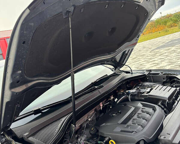 Серый Фольксваген Тигуан, объемом двигателя 2 л и пробегом 17 тыс. км за 30000 $, фото 36 на Automoto.ua