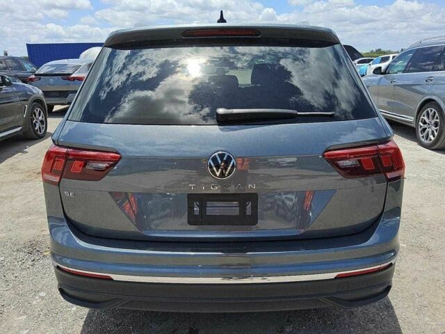 Сірий Фольксваген Тігуан, об'ємом двигуна 2 л та пробігом 60 тис. км за 7900 $, фото 3 на Automoto.ua