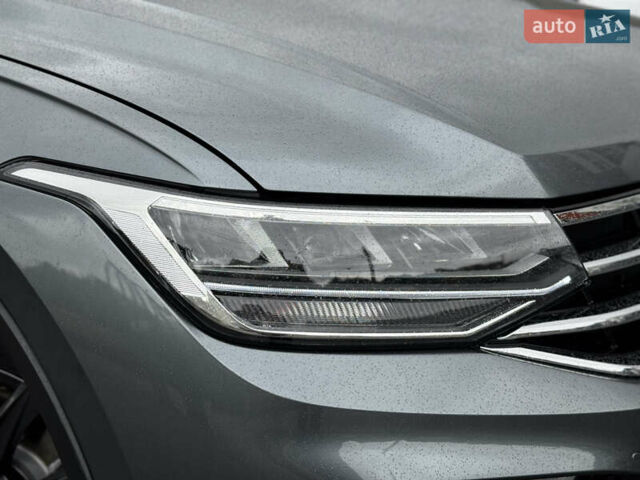 Серый Фольксваген Тигуан, объемом двигателя 2 л и пробегом 36 тыс. км за 28900 $, фото 9 на Automoto.ua