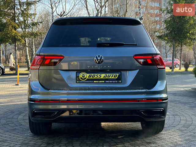 Серый Фольксваген Тигуан, объемом двигателя 2 л и пробегом 17 тыс. км за 29500 $, фото 5 на Automoto.ua