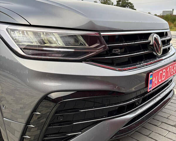 Серый Фольксваген Тигуан, объемом двигателя 2 л и пробегом 17 тыс. км за 30000 $, фото 18 на Automoto.ua