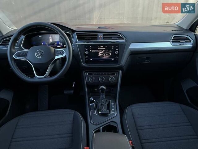 Серый Фольксваген Тигуан, объемом двигателя 1.98 л и пробегом 2 тыс. км за 25500 $, фото 65 на Automoto.ua