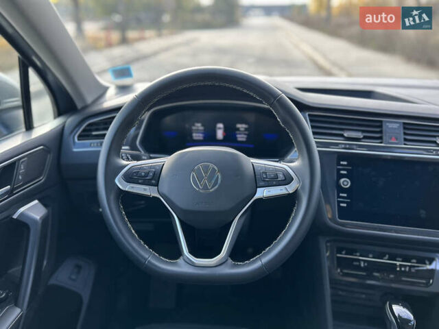 Сірий Фольксваген Тігуан, об'ємом двигуна 1.98 л та пробігом 23 тис. км за 27800 $, фото 15 на Automoto.ua