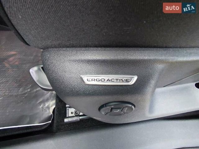 Сірий Фольксваген Тігуан, об'ємом двигуна 1.97 л та пробігом 6 тис. км за 47300 $, фото 39 на Automoto.ua