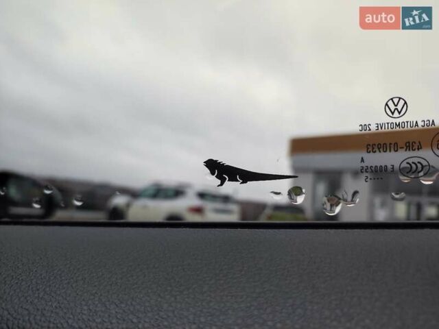 Сірий Фольксваген Тігуан, об'ємом двигуна 1.97 л та пробігом 6 тис. км за 47300 $, фото 55 на Automoto.ua