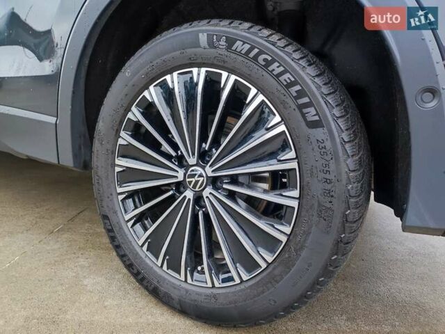 Сірий Фольксваген Тігуан, об'ємом двигуна 1.97 л та пробігом 6 тис. км за 47300 $, фото 65 на Automoto.ua