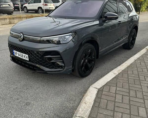 Серый Фольксваген Тигуан, объемом двигателя 1.97 л и пробегом 22 тыс. км за 48000 $, фото 5 на Automoto.ua