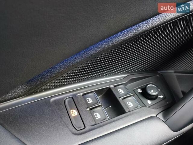 Сірий Фольксваген Тігуан, об'ємом двигуна 1.97 л та пробігом 6 тис. км за 47300 $, фото 32 на Automoto.ua